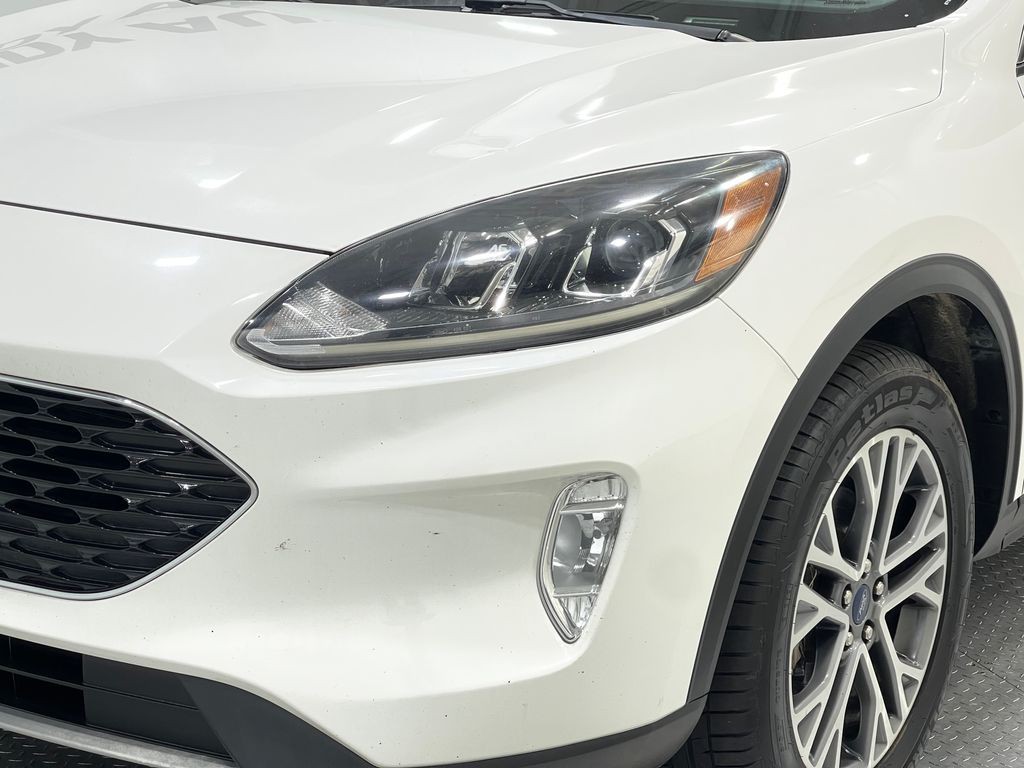 2021 Ford Escape Image 32