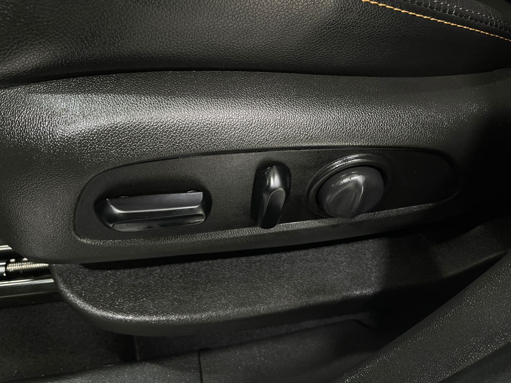 2021 Chevrolet Equinox Image 17