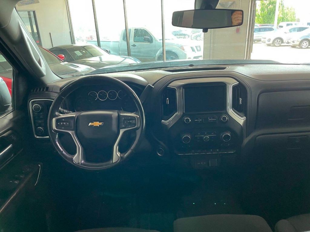 2022 Chevrolet Silverado 1500 Image 11