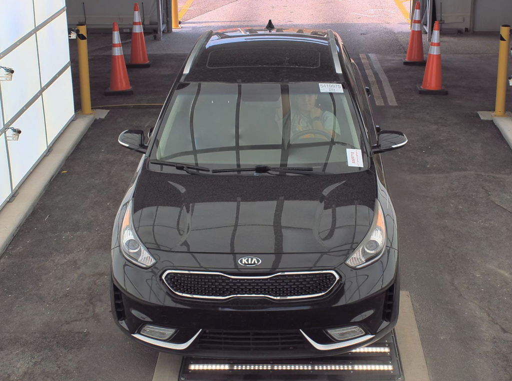 2017 Kia Niro Image 2