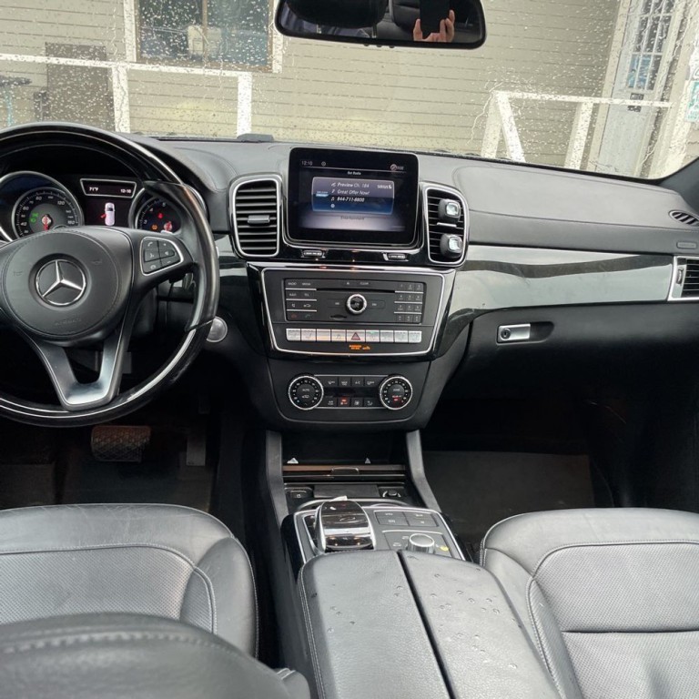 2018 Mercedes-Benz GLS-Class Image 9