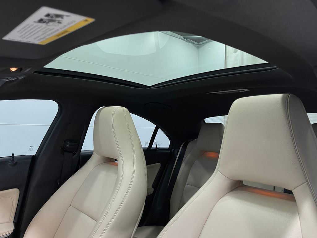 2018 Mercedes-Benz CLA-Class Image 11
