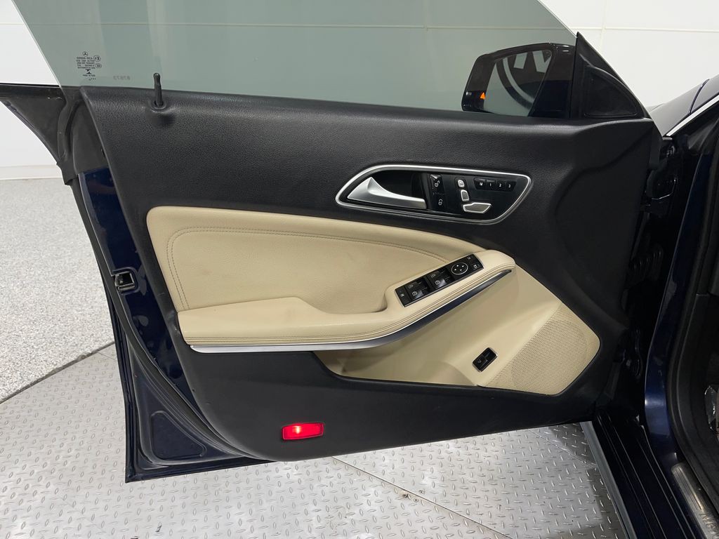 2018 Mercedes-Benz CLA-Class Image 14