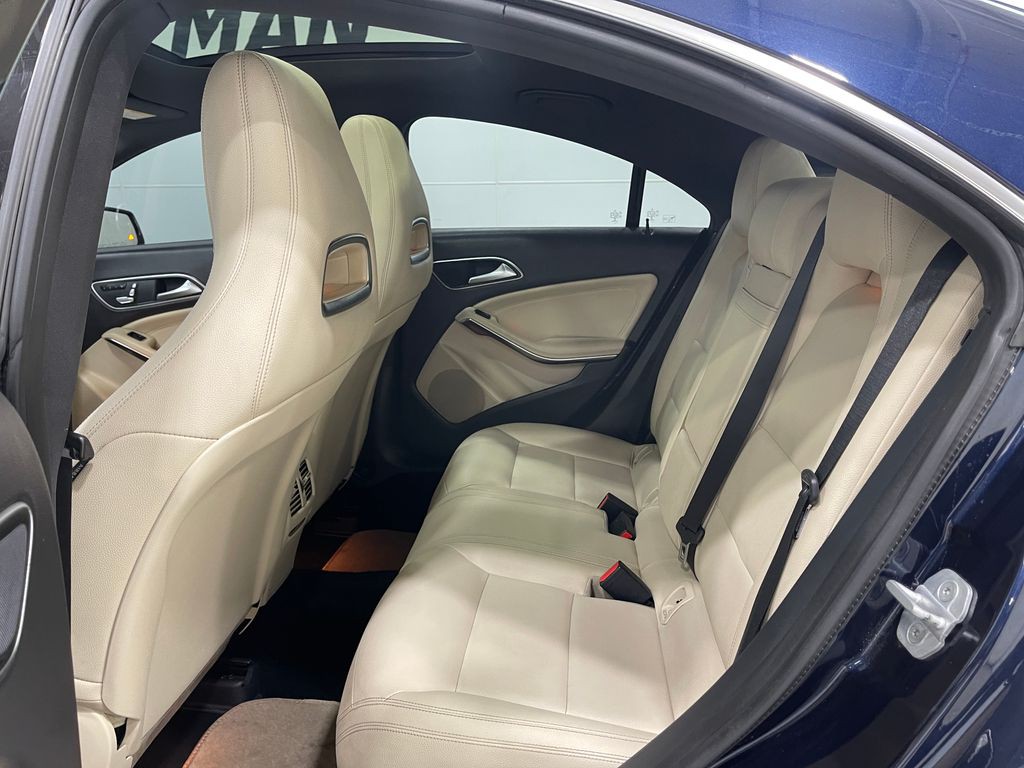 2018 Mercedes-Benz CLA-Class Image 30
