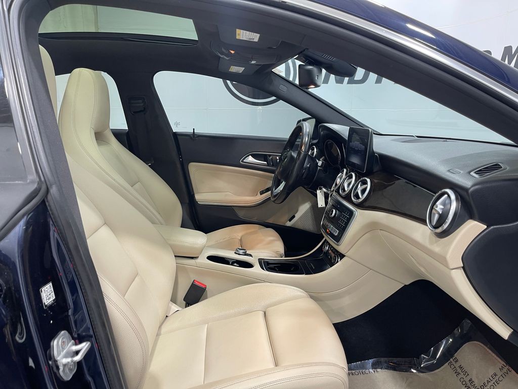 2018 Mercedes-Benz CLA-Class Image 32