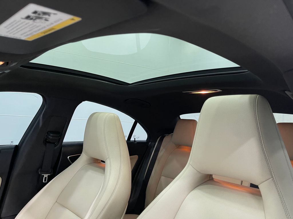 2018 Mercedes-Benz CLA-Class Image 12