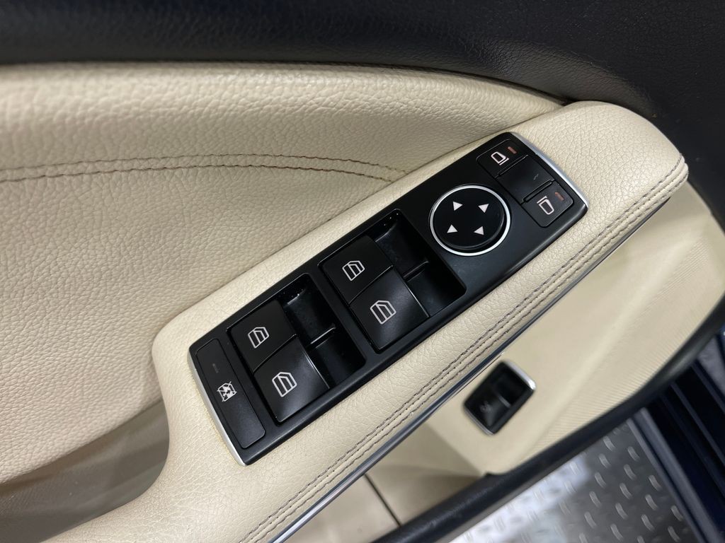 2018 Mercedes-Benz CLA-Class Image 16