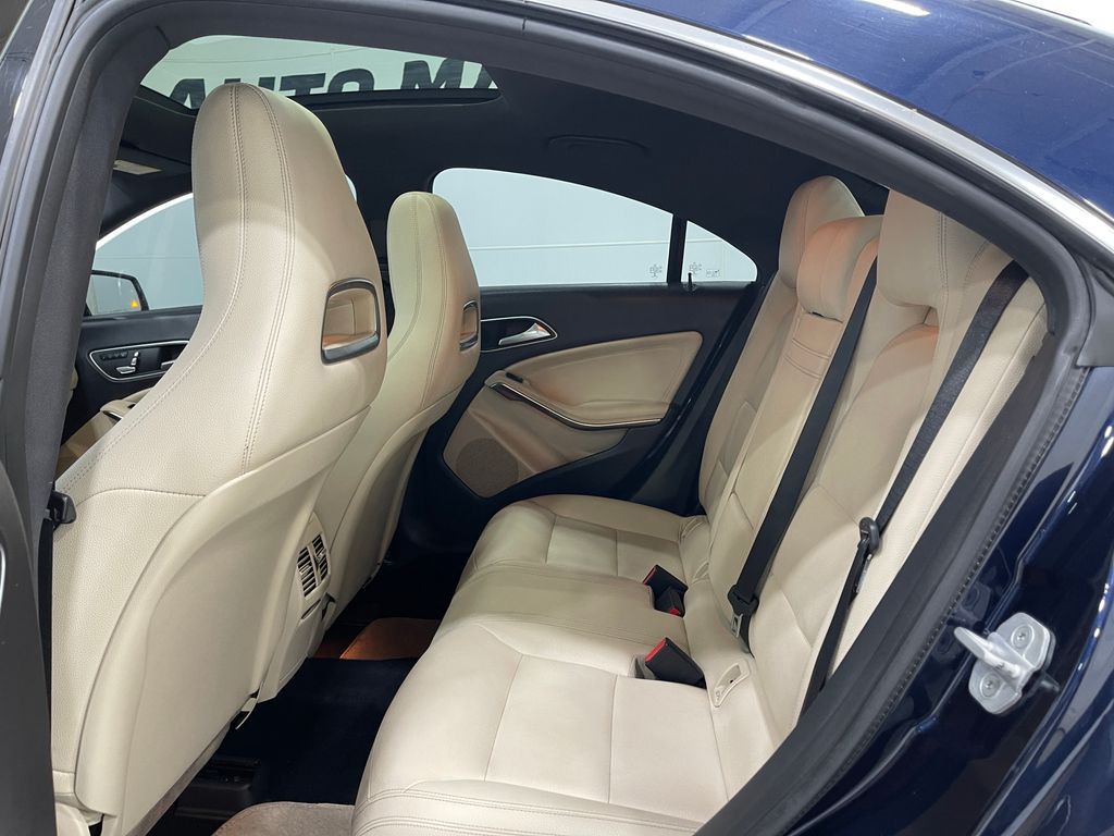 2018 Mercedes-Benz CLA-Class Image 30