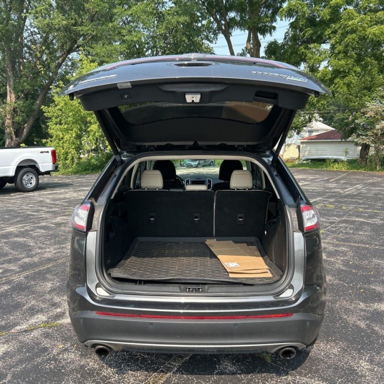 2018 Ford Edge Image 17