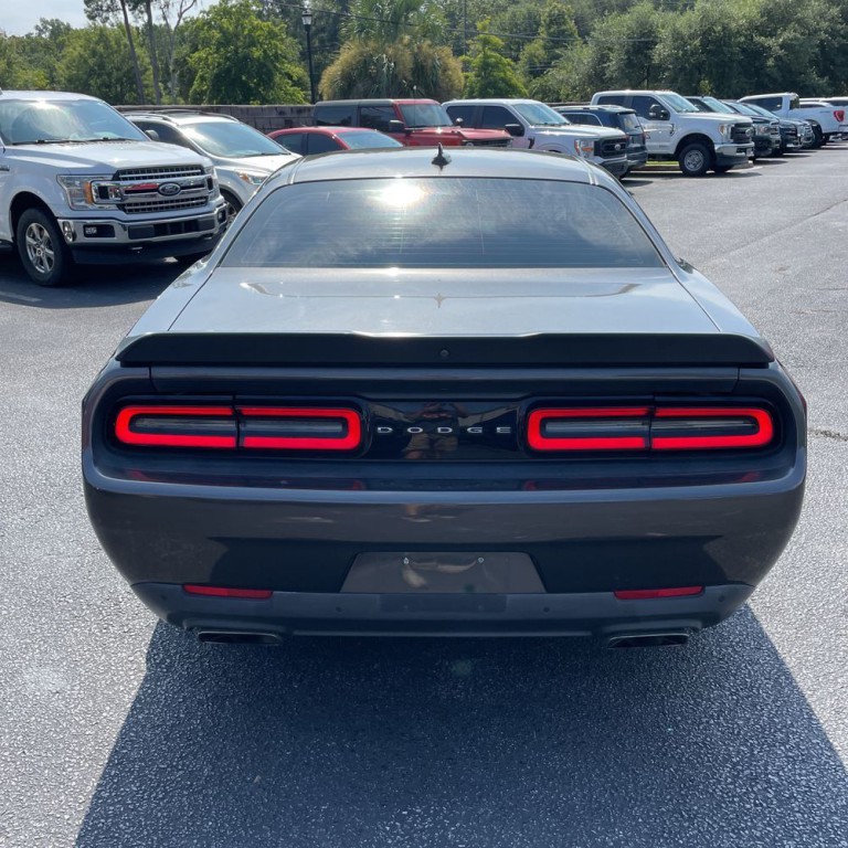 2016 Dodge Challenger Image 7