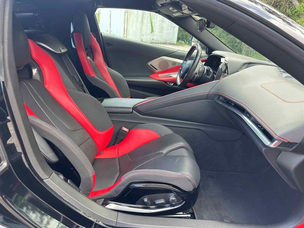 2020 Chevrolet Corvette Image 13