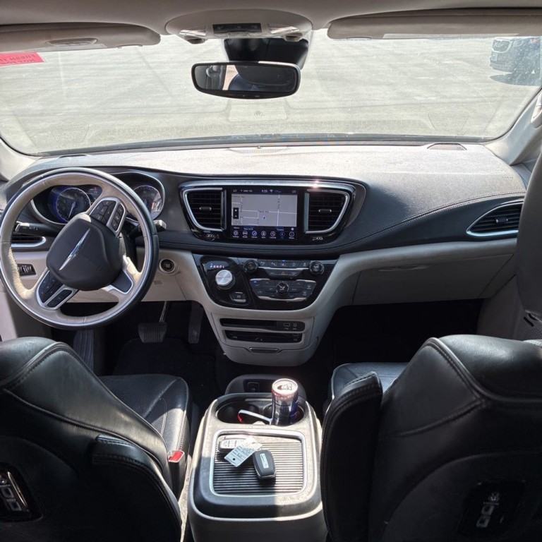 2019 Chrysler Pacifica Image 11