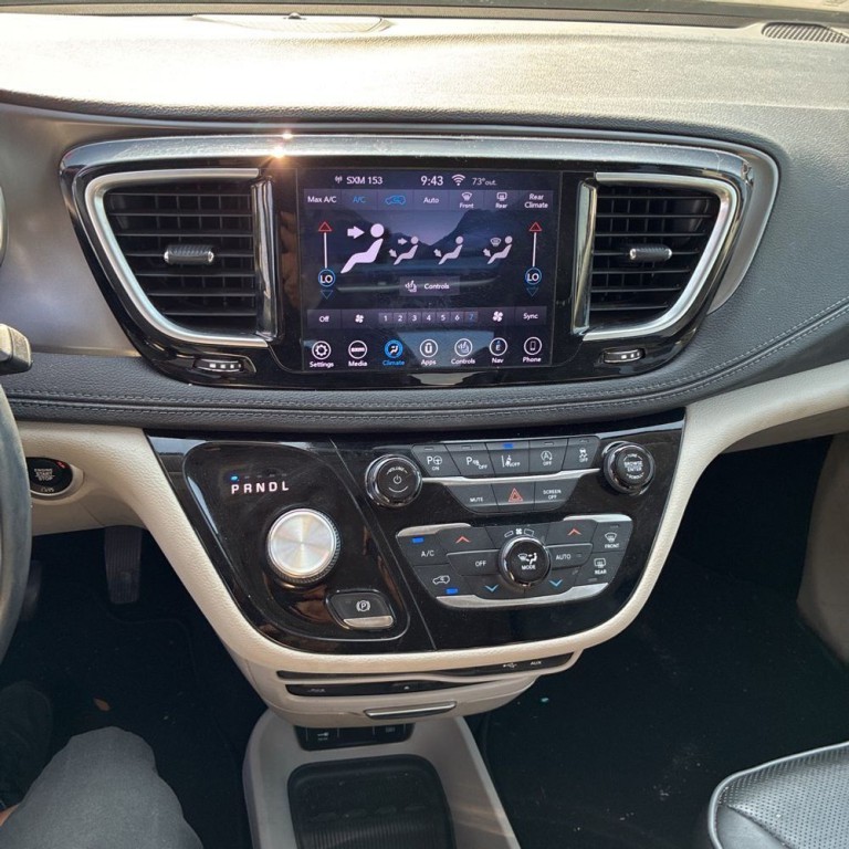 2019 Chrysler Pacifica Image 15
