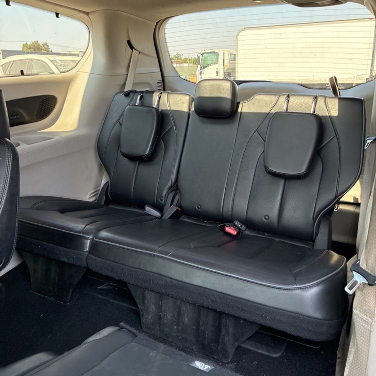 2019 Chrysler Pacifica Image 20
