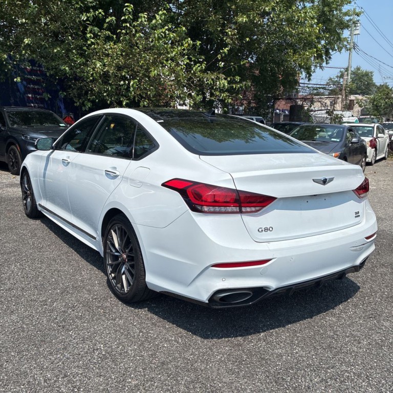 2019 Genesis G80 Image 8