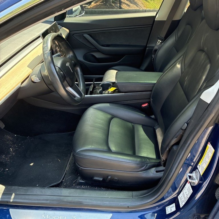 2018 Tesla Model 3 Image 10