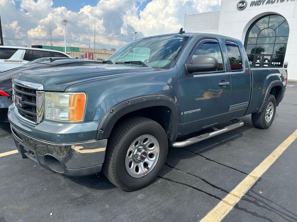 2009 GMC Sierra 1500 Image 2