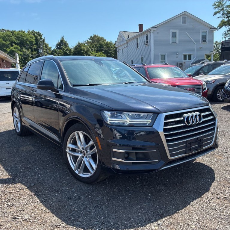 2017 Audi Q7 Image 1