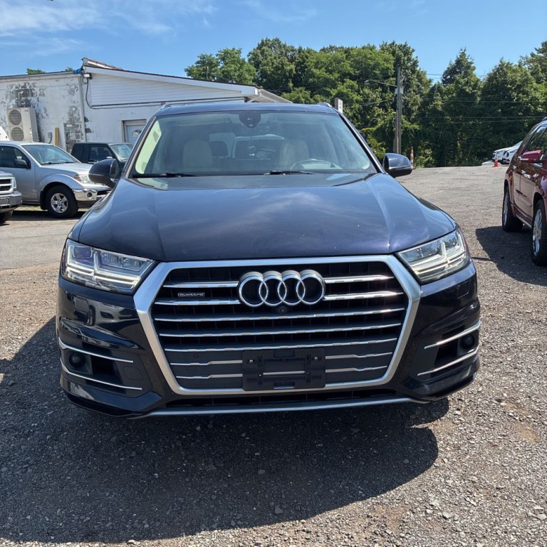 2017 Audi Q7 Image 2