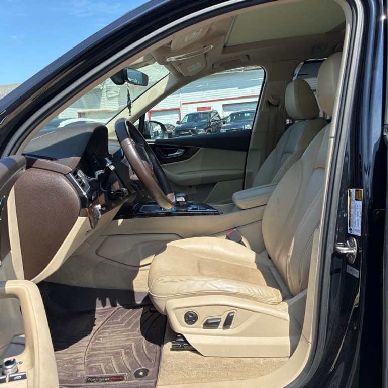 2017 Audi Q7 Image 10