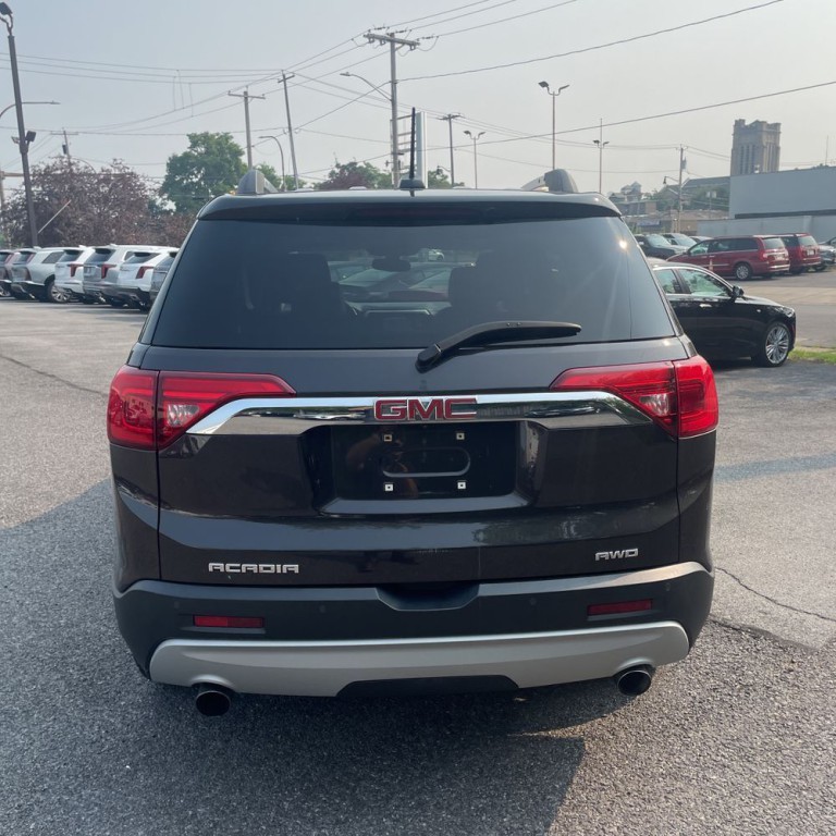 2017 GMC Acadia Image 7