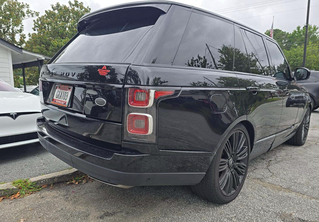 2018 Land Rover Range Rover Image 3