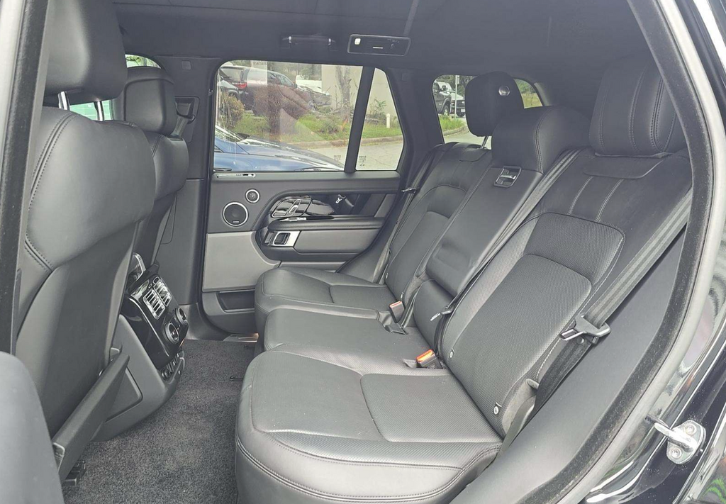 2018 Land Rover Range Rover Image 10