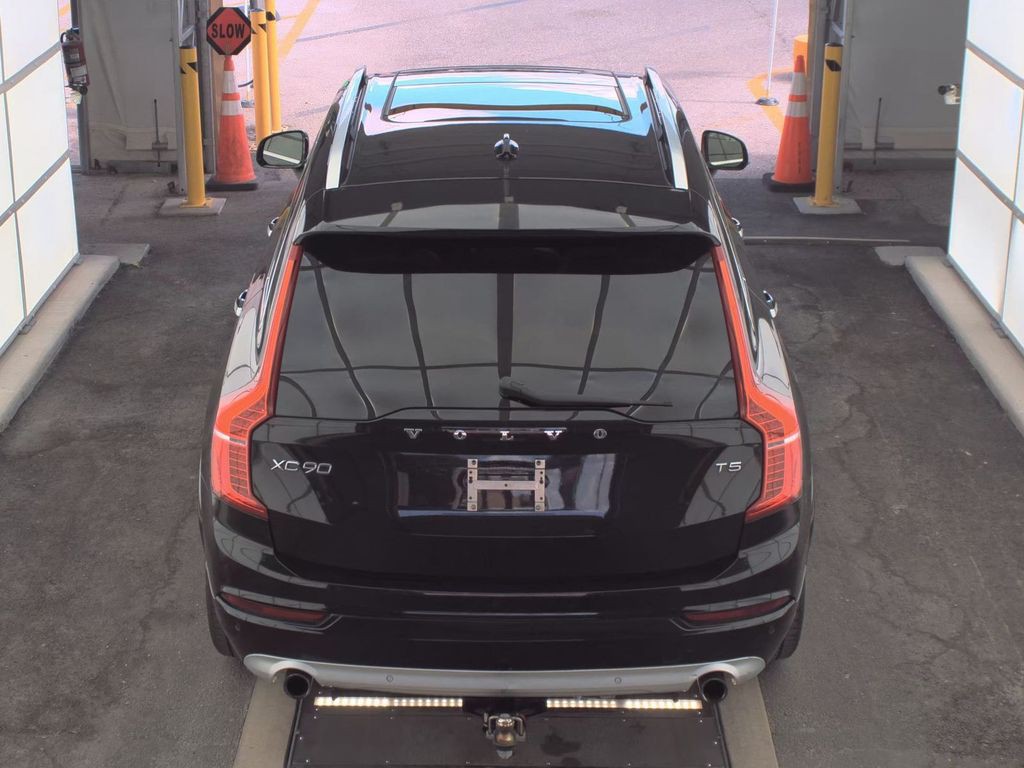 2018 Volvo XC90 Image 5
