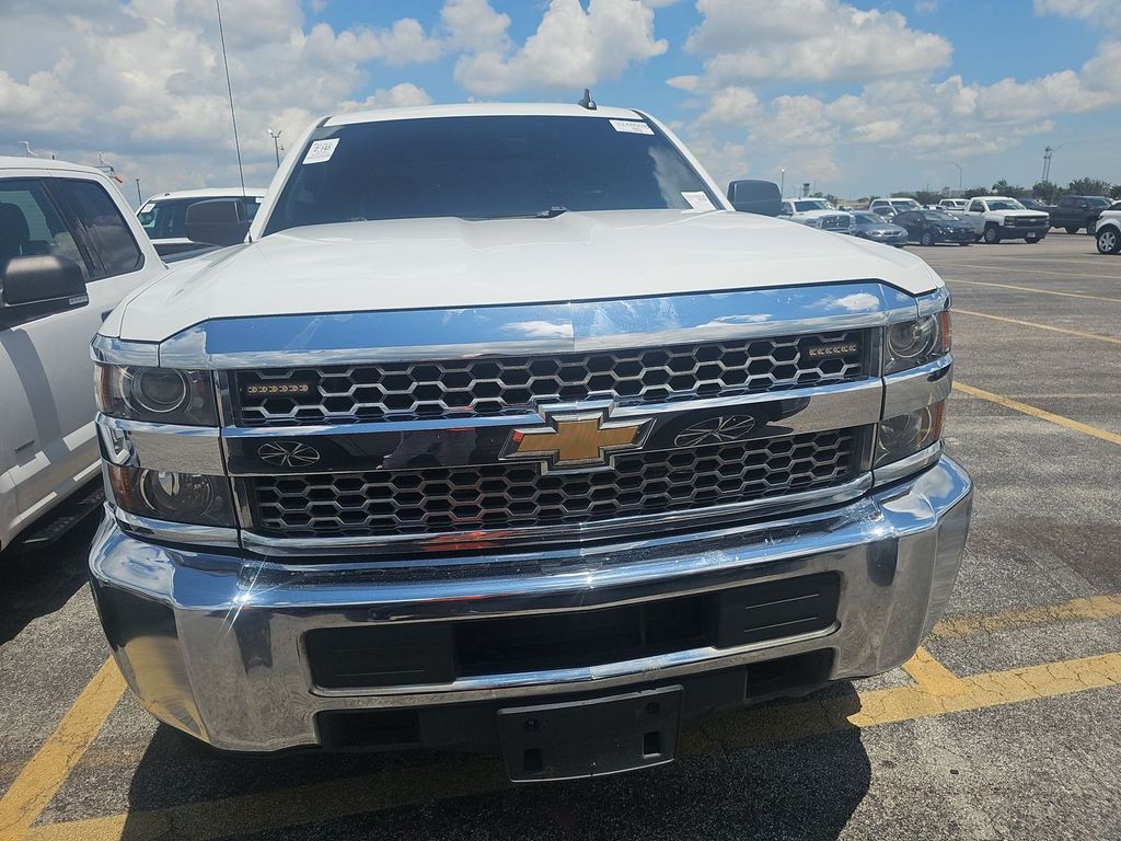 2019 Chevrolet Silverado 1500 Image 2