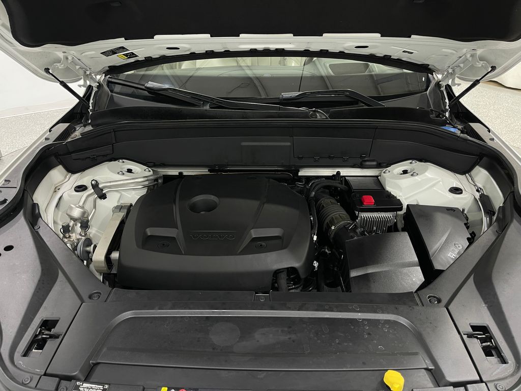 2020 Volvo XC90 Image 26