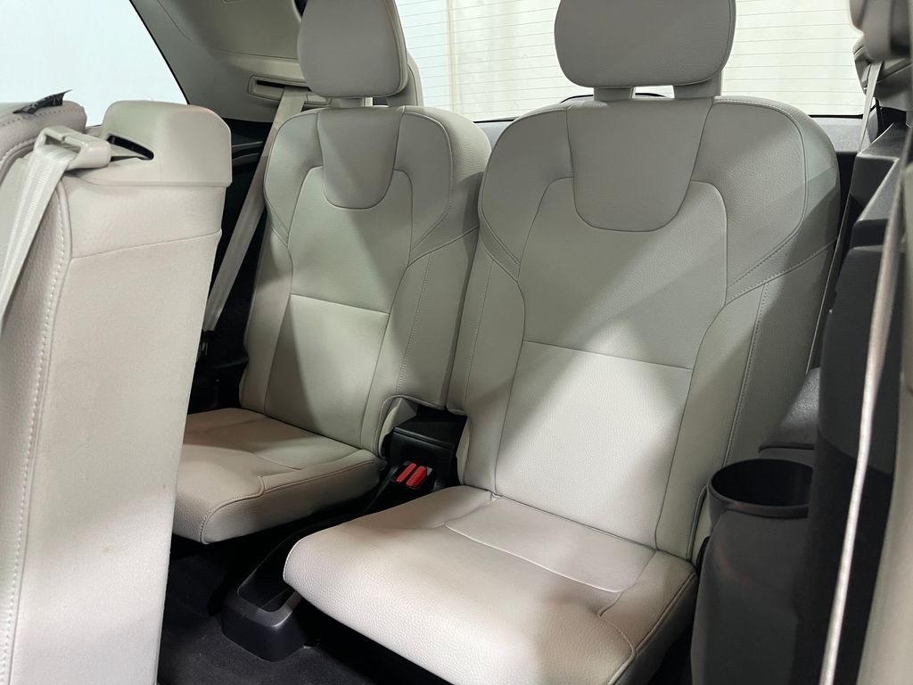 2020 Volvo XC90 Image 30