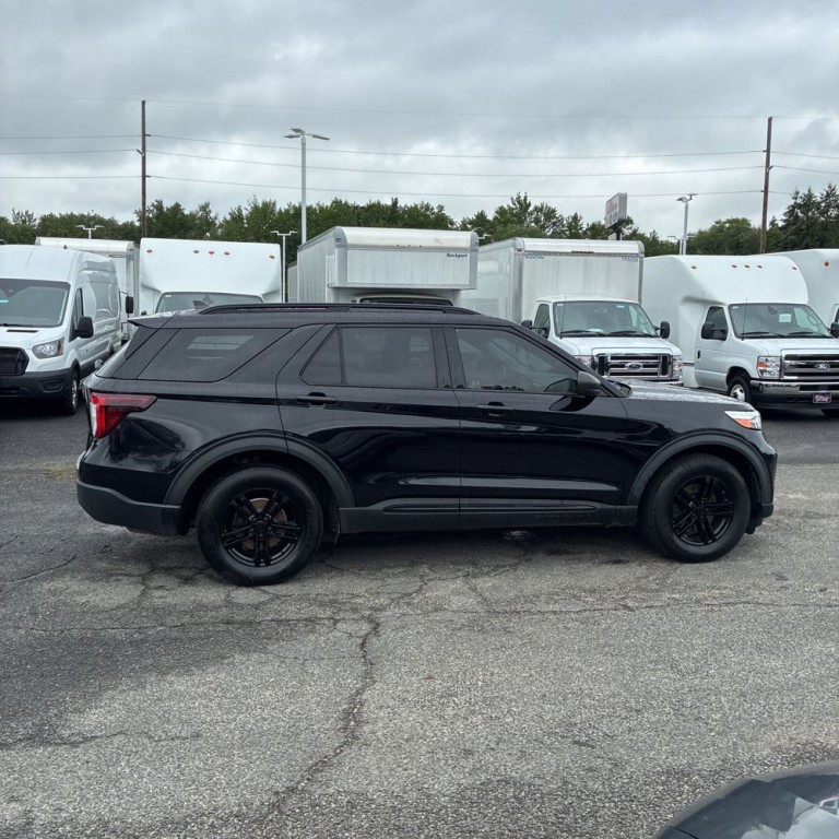 2021 Ford Explorer Image 4