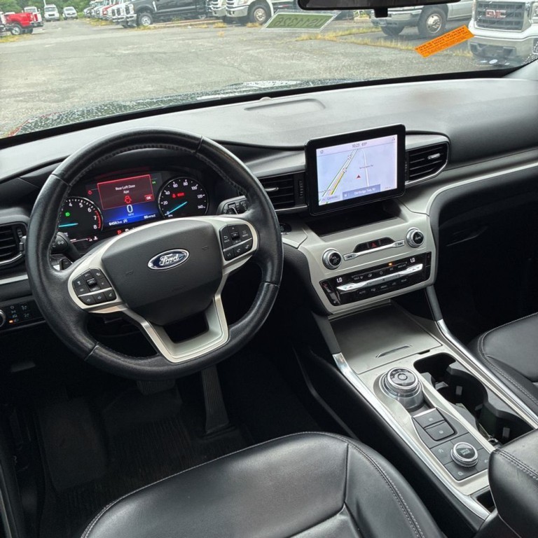 2021 Ford Explorer Image 13