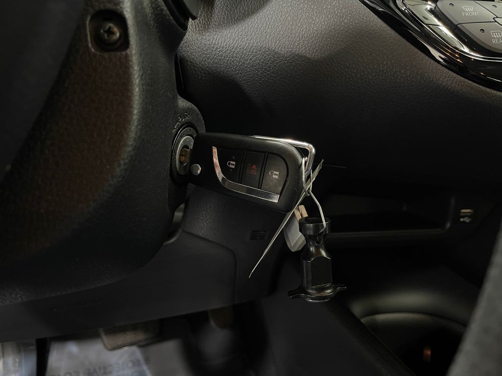 2021 Toyota C-HR Image 19