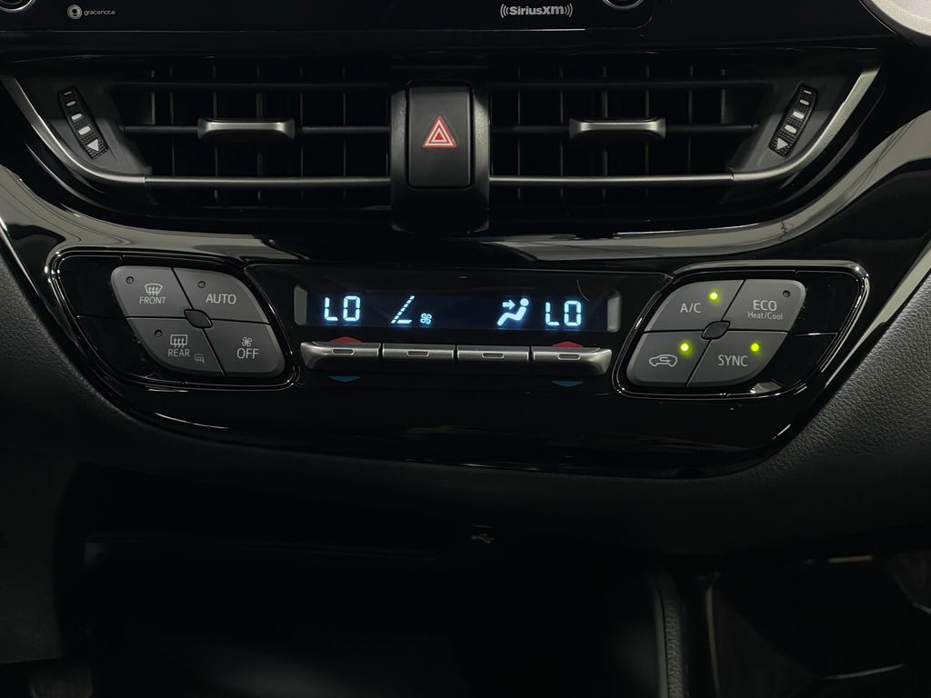 2021 Toyota C-HR Image 23