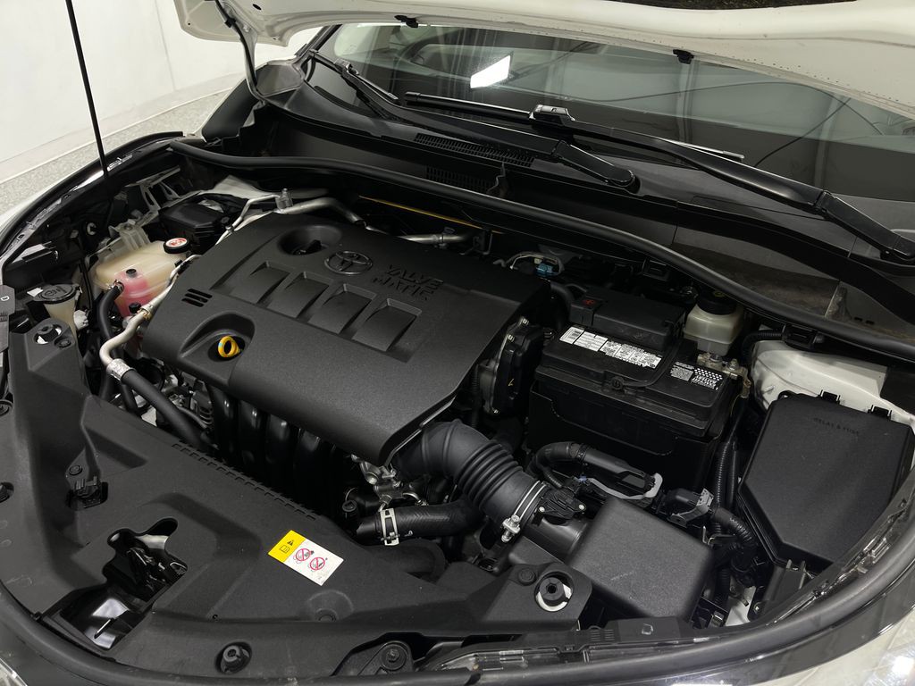 2021 Toyota C-HR Image 26