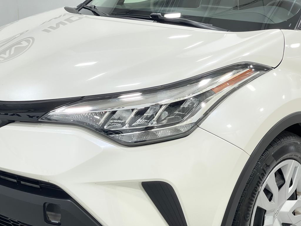 2021 Toyota C-HR Image 31