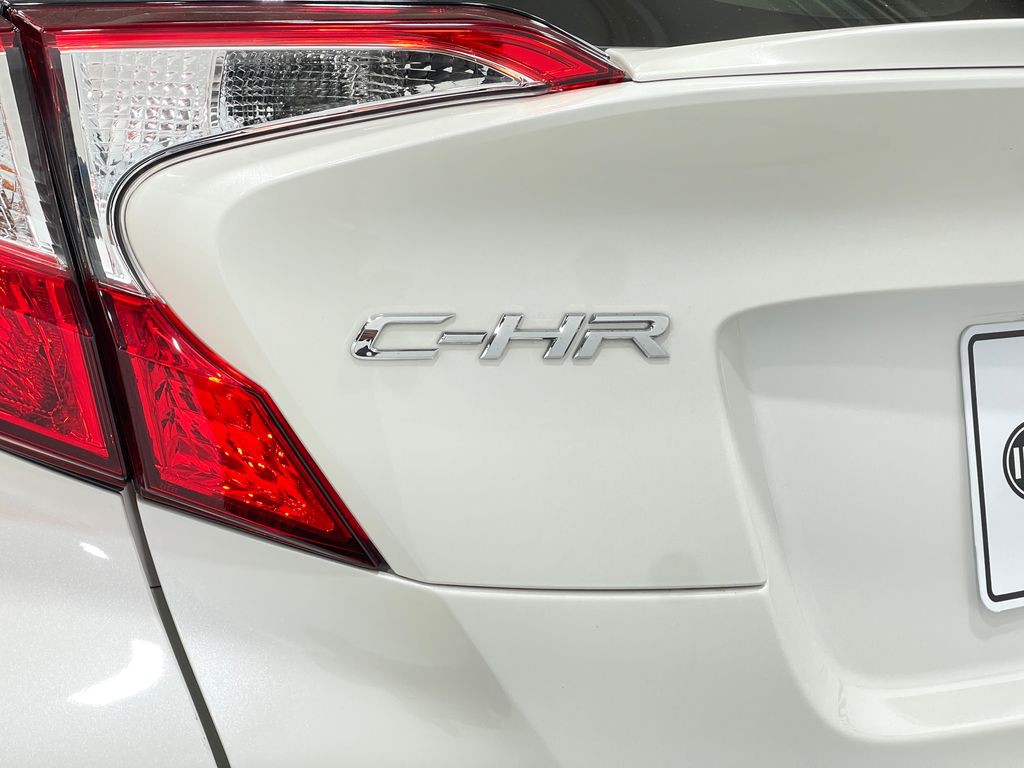 2021 Toyota C-HR Image 37