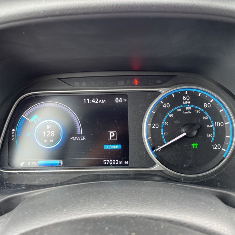 2022 Nissan Leaf Image 12