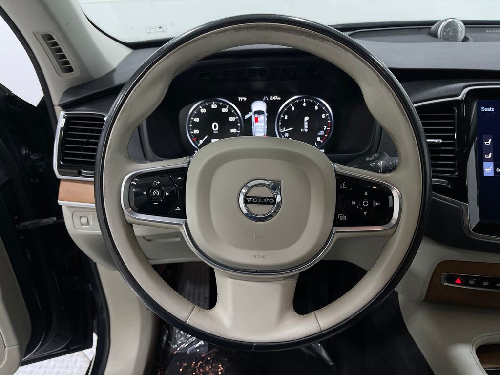 2017 Volvo XC90 Image 23