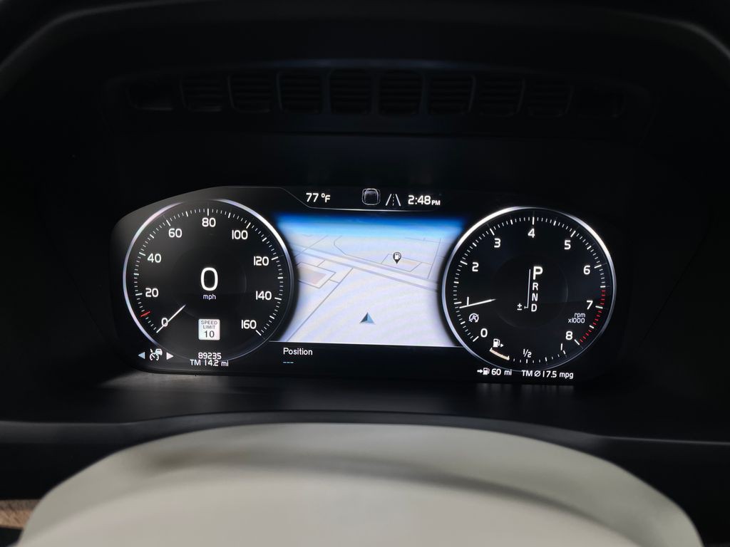 2017 Volvo XC90 Image 24