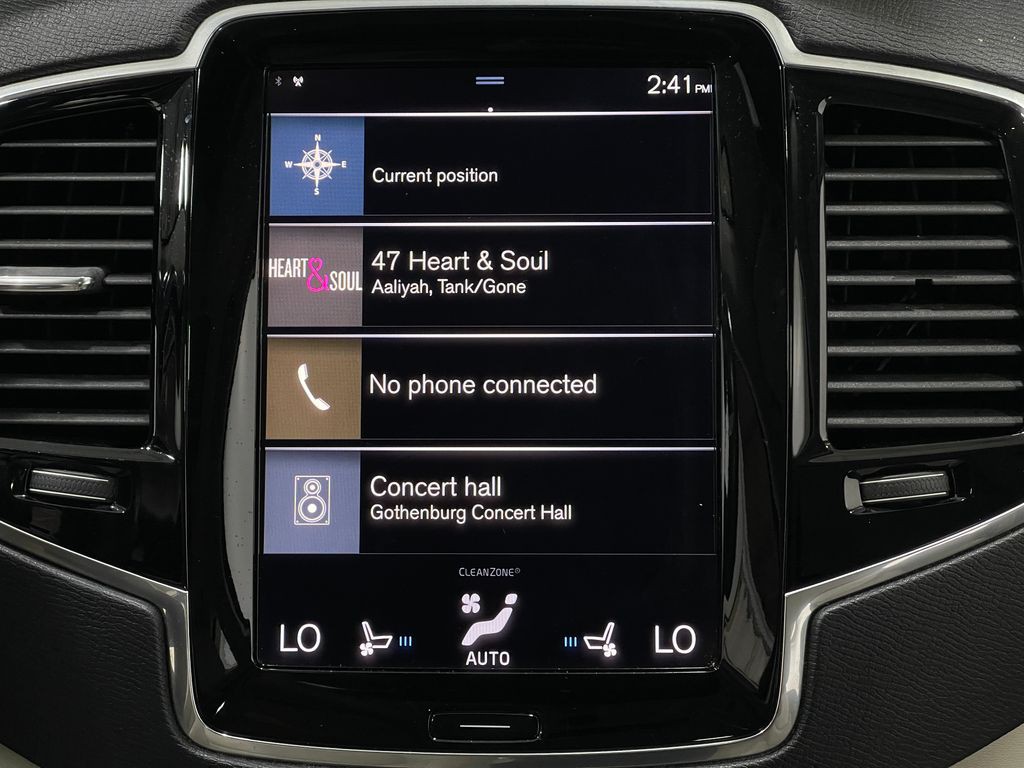 2017 Volvo XC90 Image 25