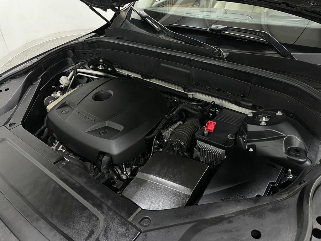 2017 Volvo XC90 Image 28