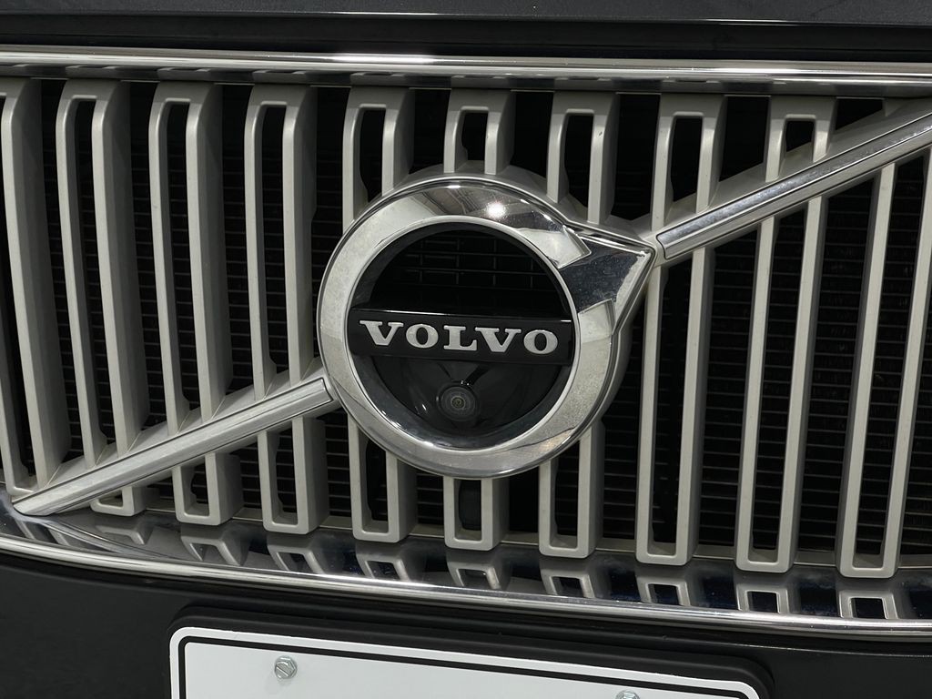 2017 Volvo XC90 Image 40