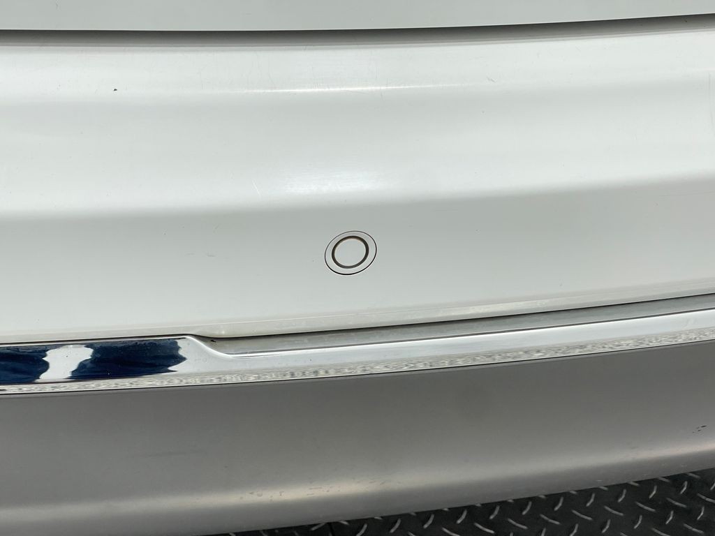 2019 Jeep Cherokee Image 13