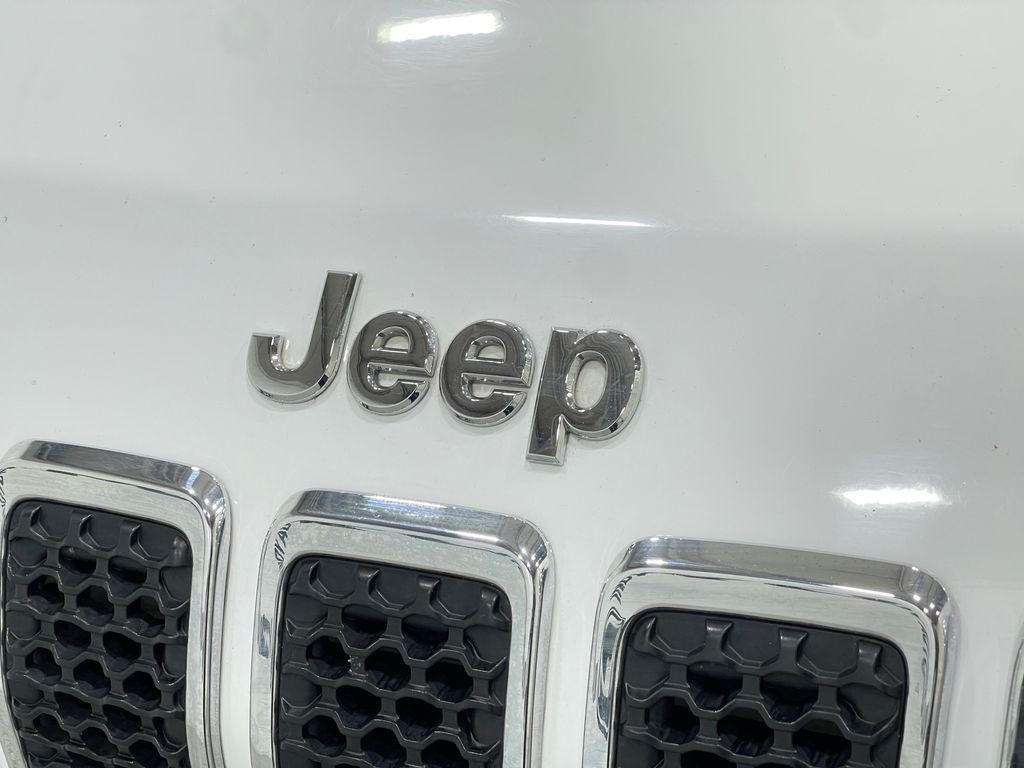 2019 Jeep Cherokee Image 39
