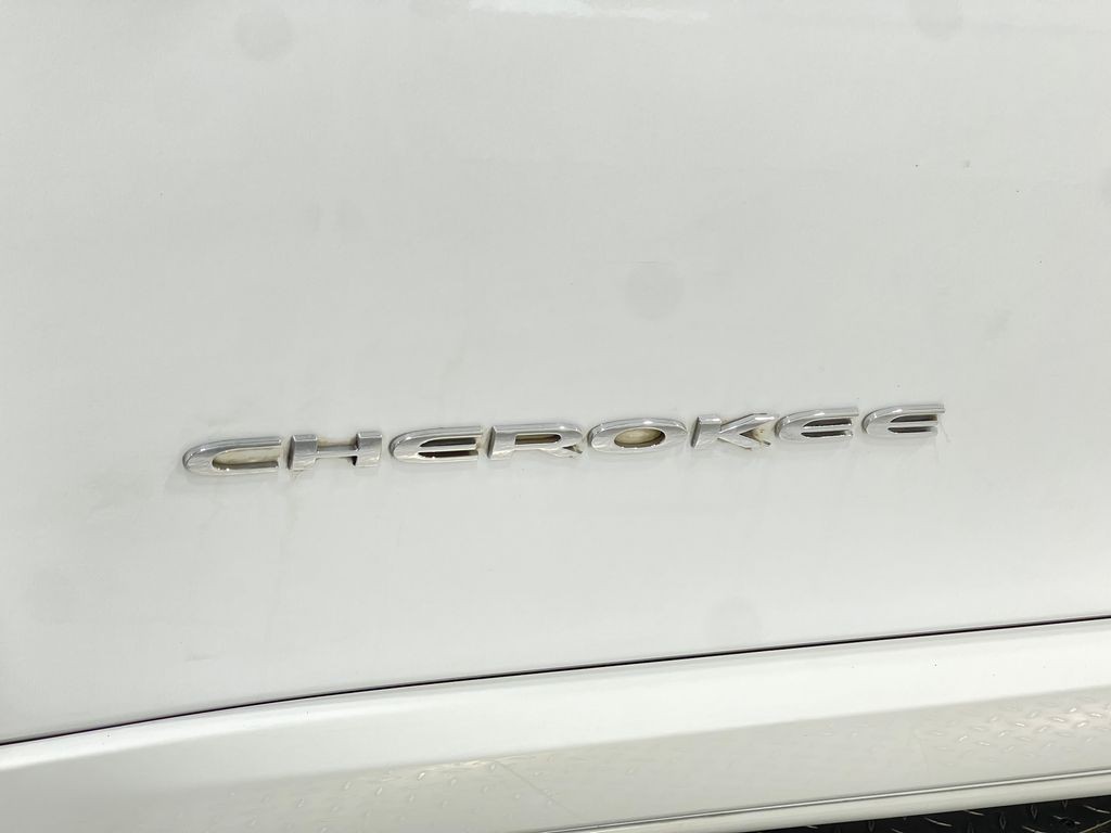 2019 Jeep Cherokee Image 40