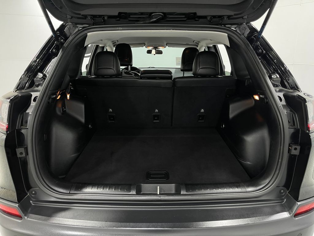 2019 Jeep Cherokee Image 25