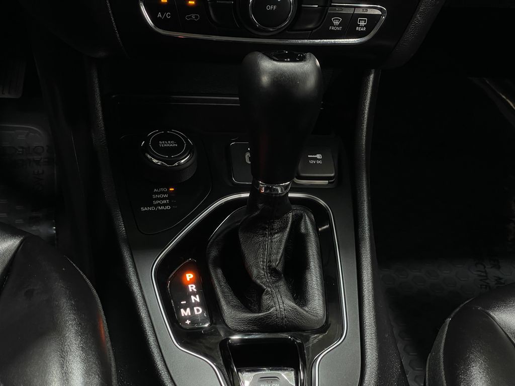 2019 Jeep Cherokee Image 28