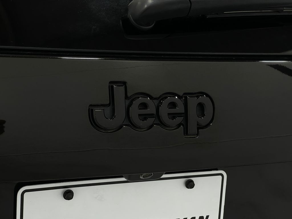 2019 Jeep Cherokee Image 37